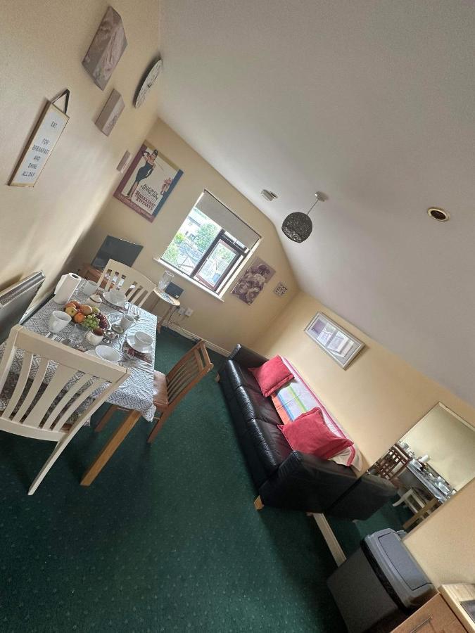 Edwards Cosy B&B 戈尔韦 外观 照片