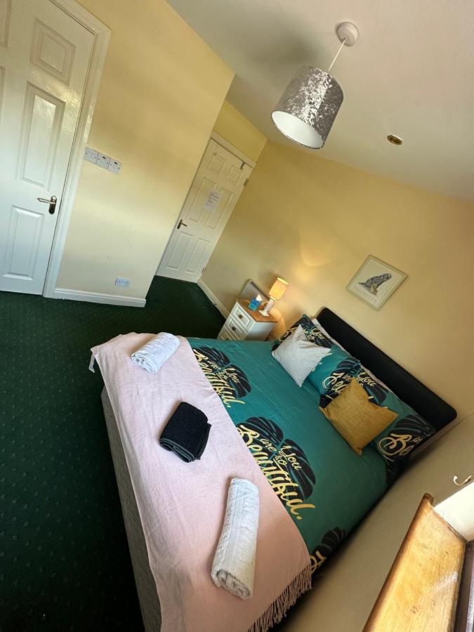 Edwards Cosy B&B 戈尔韦 外观 照片