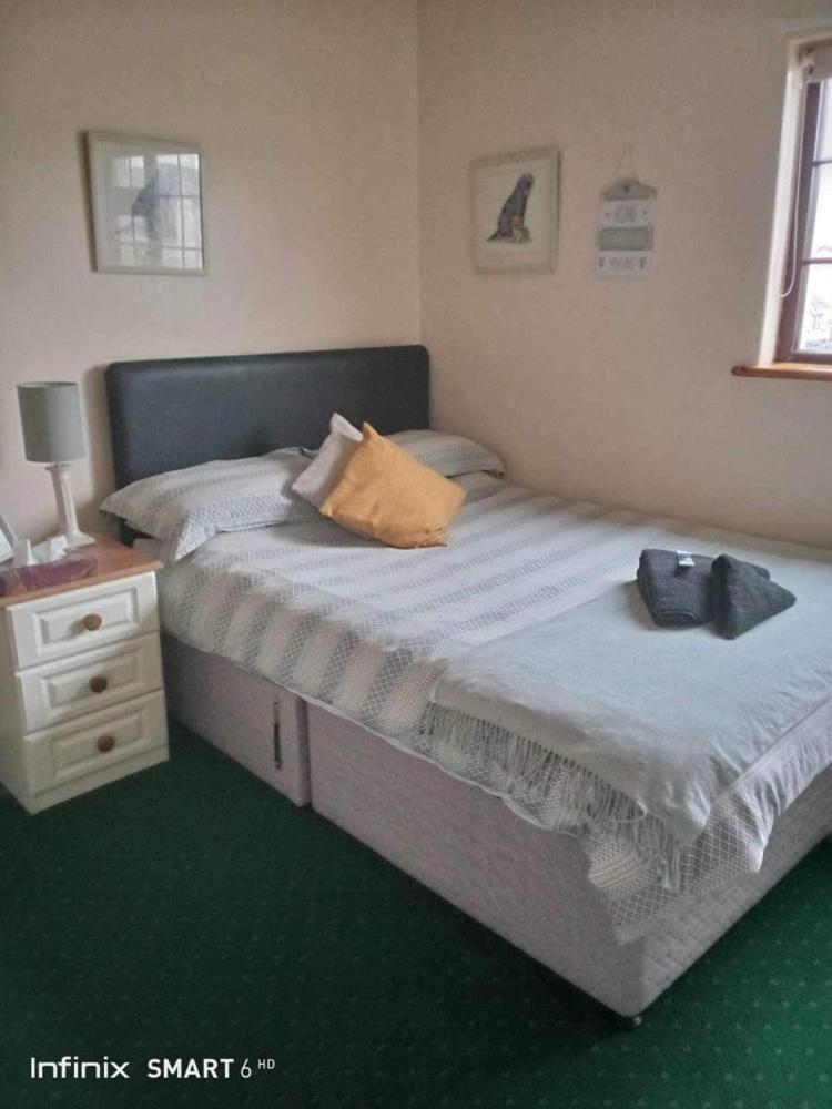 Edwards Cosy B&B 戈尔韦 外观 照片